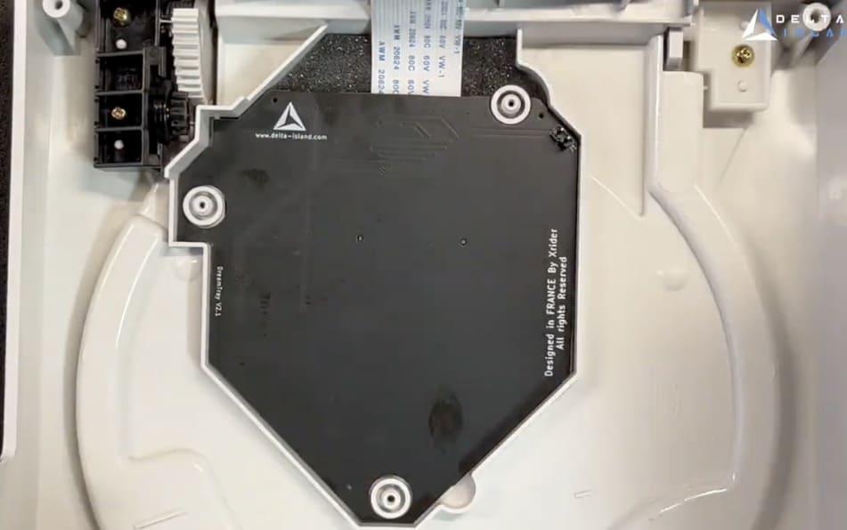 Placing DreamTray into the shell