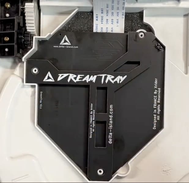 Adding the DreamTray support